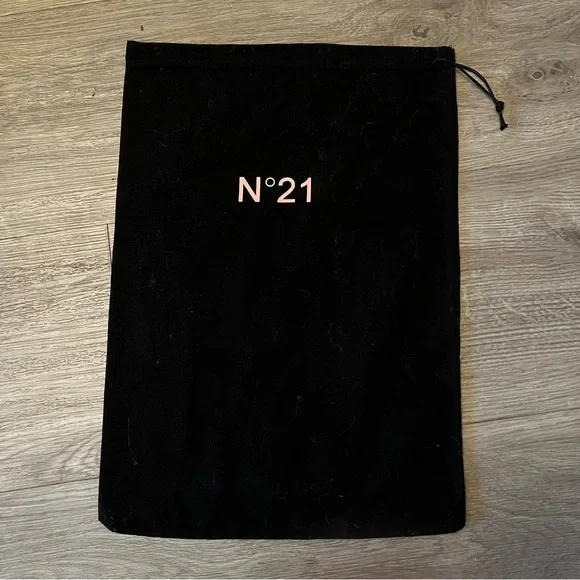 N 21 Black Dust Bag 11.5x10.25 inches