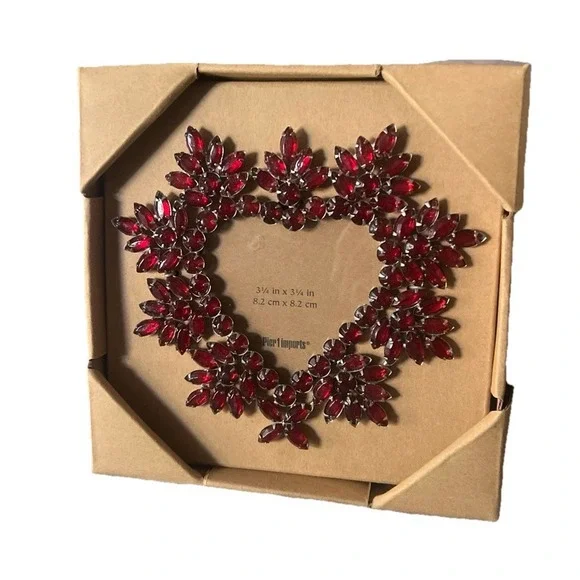 Pier 1 Heart-Shaped Jeweled Valentine Photo Frame Holds 3.25x3.25