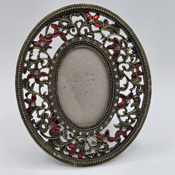 Green Tree Gallery 2005 Filigree Oval Red & Clear Stone 2x3‎ Photo Picture Frame