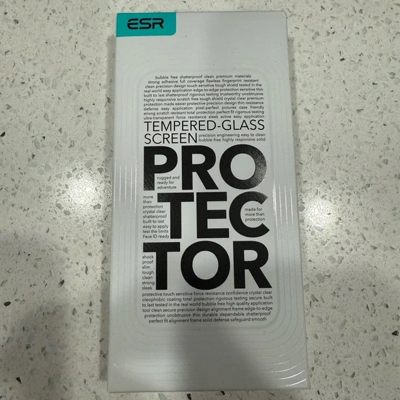 ESR Tempered Glass Screen Protector (iPhone 16e/14/13/13 Pro)