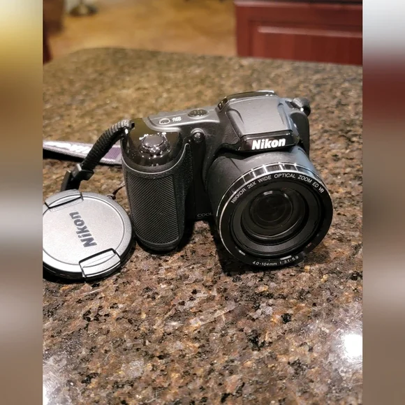 Nikon CoolPix L320 Digital Camera