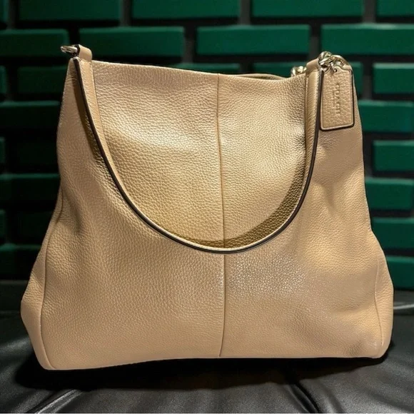 Coach Madison Phoebe Shoulder Bag