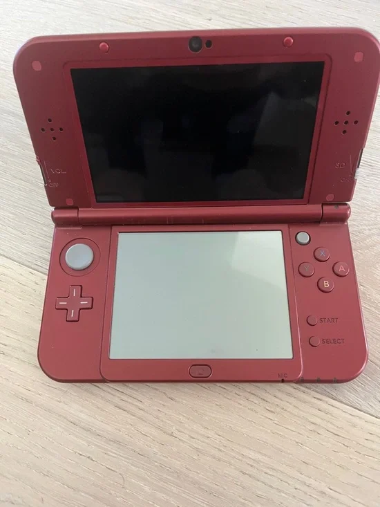 Nintendo 3DS XL Handheld Console - Crimson Red