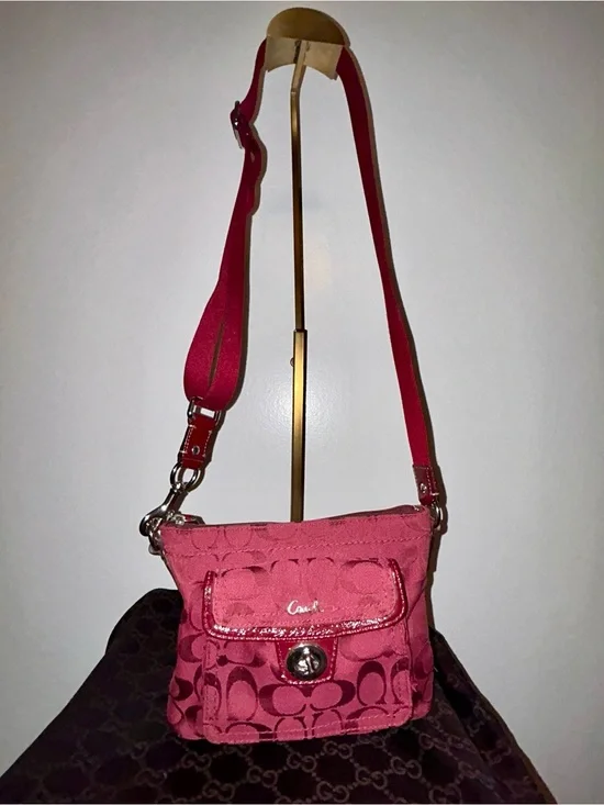 Coach Signature Swingpack Crossbody Bag in Red/Burgundy
