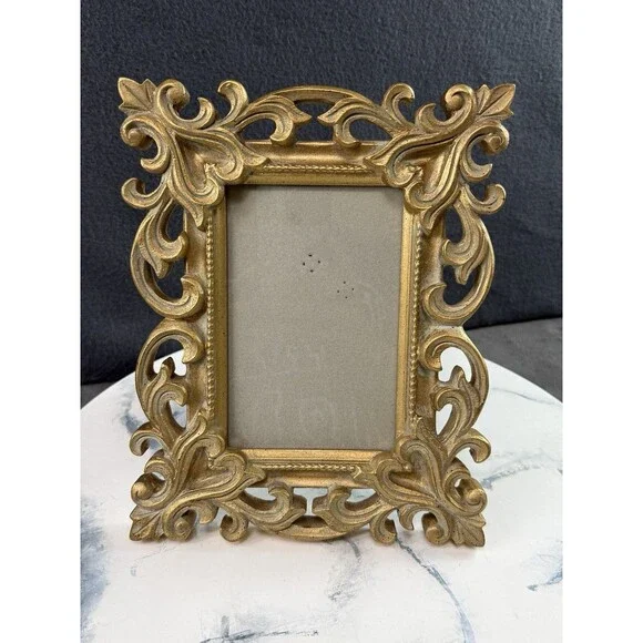 Picture Frame Ornate Victorian Design Gold Resin Tabletop 9.5x7 Two-Way Display