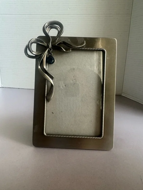 Vintage Carri Silver Tone Burnes Photo Frame