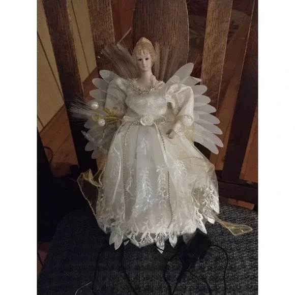 Beautiful Fiber Optic Lighted Christmas Angel Tree Topper 13 Inches