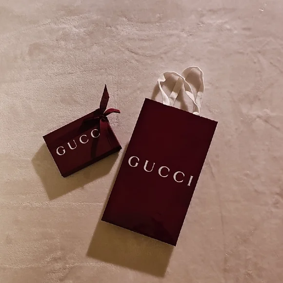 Gucci Deep Burgundy Gift Set with White Logo