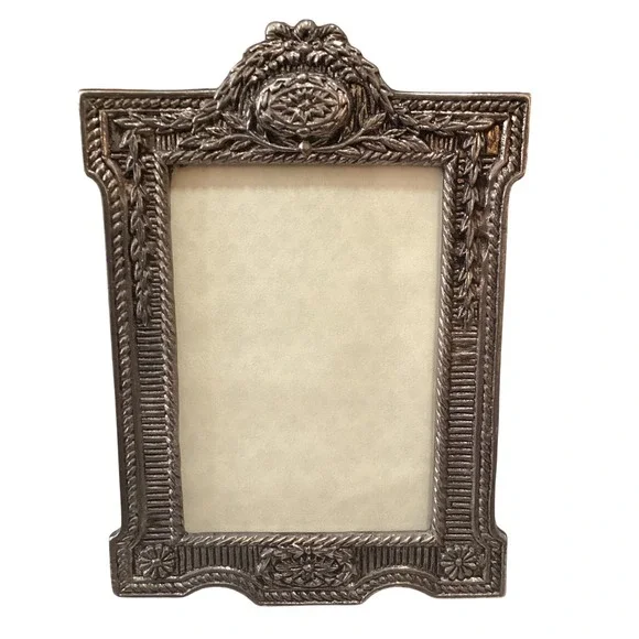 Vintage Style Ornate Silver Tone Metal Picture Frame Laurel Wreath 5x7 Inch