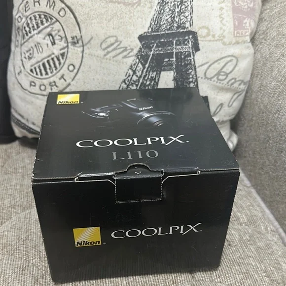 🌸 NWT Nikon COOLPIX L110 Camera Box