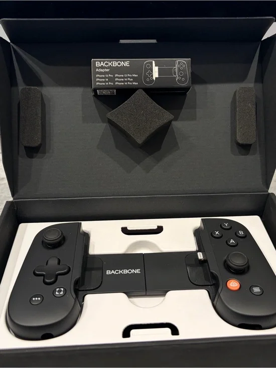Backbone Compact Black Mobile Gaming Controller
