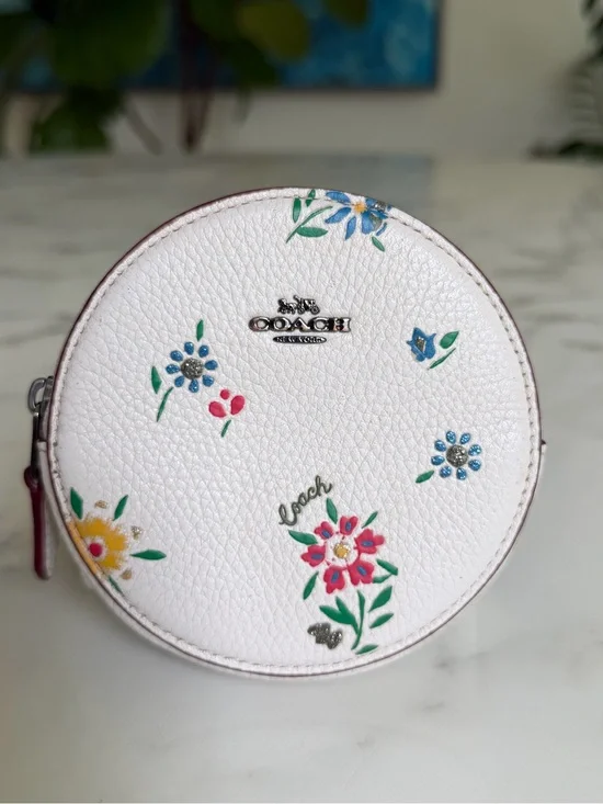 Coach Round Coin Case With Wildflower Print Chalk Floral Pebble Leather 1357