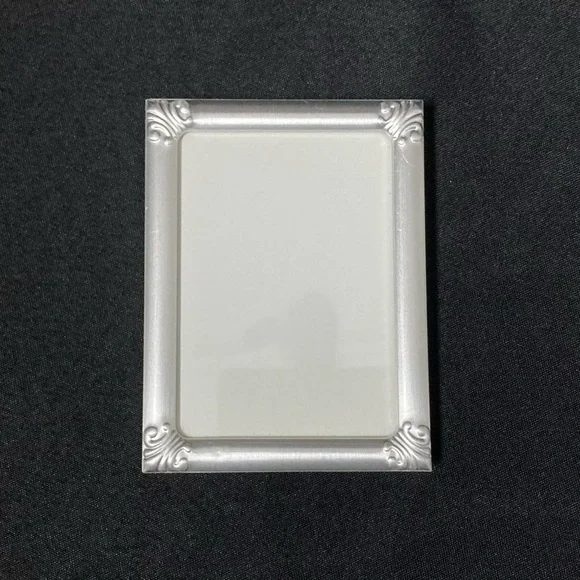 ⭐️ Vintage Metal Silver Easel Back 3” x 4” Picture Frame