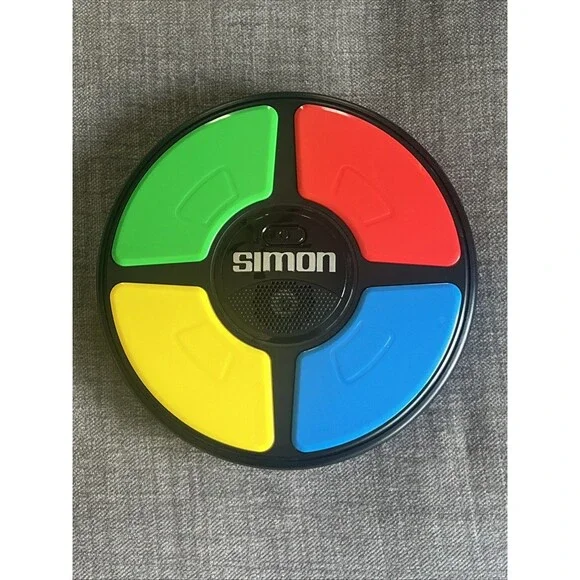 Milton Bradley Simon Game Working. Great Condition