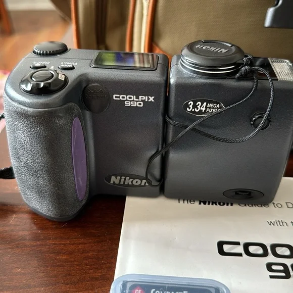 Nikon Coolpix 990 Digital Camera and accessories