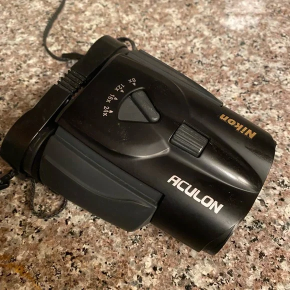 Nikon ACULON T11 Zoom 8-24x25 Black Binoculars