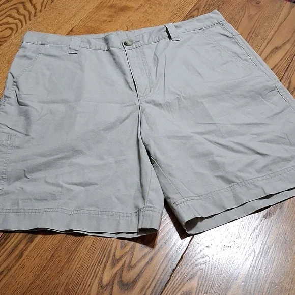 COLUMBIA Mens Shorts 34 x 9 NEW NEW Hiking Outdoors