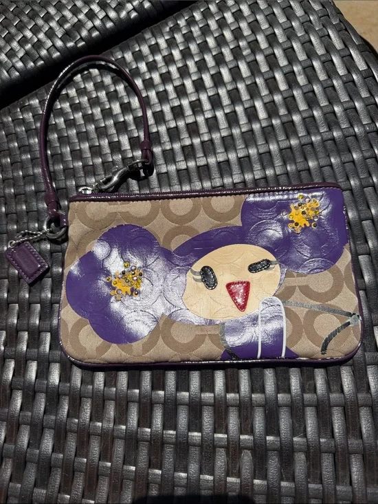 Rare Coach Signature Poppy Chan 