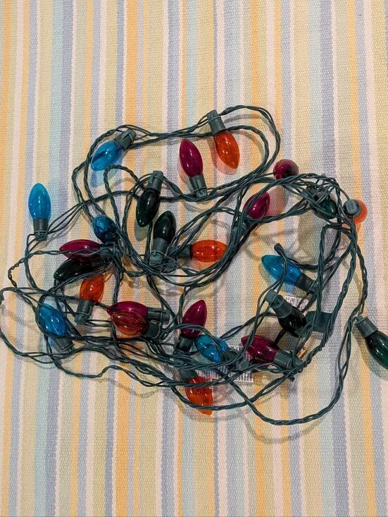 ⭐ String Of Holiday Christmas Lights, 25 Lights, ~25'