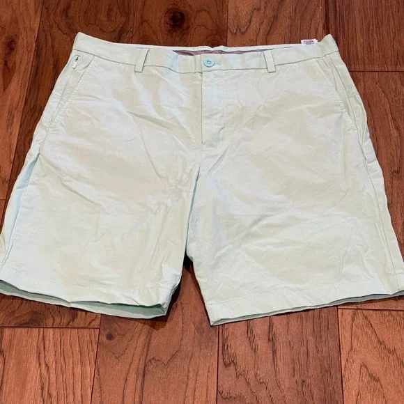 Vineyard Vines On-The-Go Shorts Mens 34 Mint Green Performance Stretch
