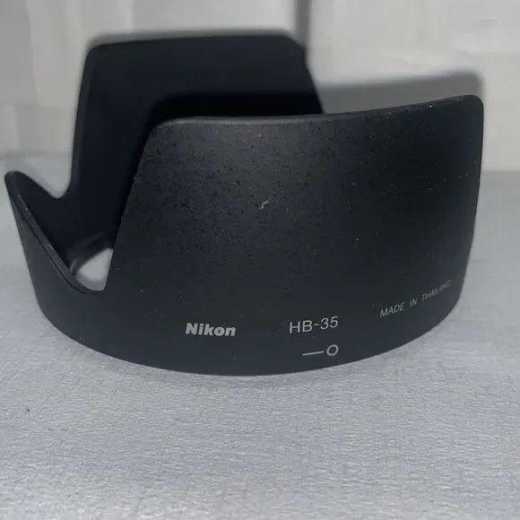 Genuine Nikon HB-35 hood For DX 18-70 18-105mm 18-140mm VR 18-135mm.