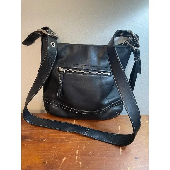 Coach Vintage 1415 Soho Slim Y2K Black Leather‎ Hobo Shoulder Bag Made in Turkey