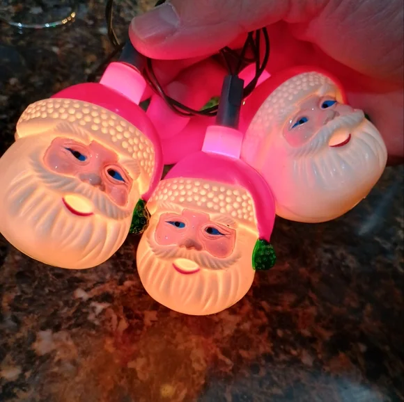 Vintage 10 Electrified Blinking Santa Head Light Set