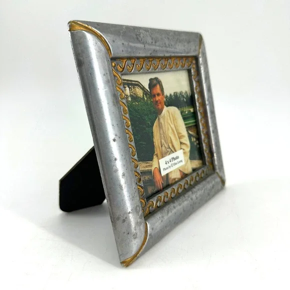 Vintage Style Metal Photo Frame‎ Rustic Ornate Gold Trim Tabletop Display 4x4