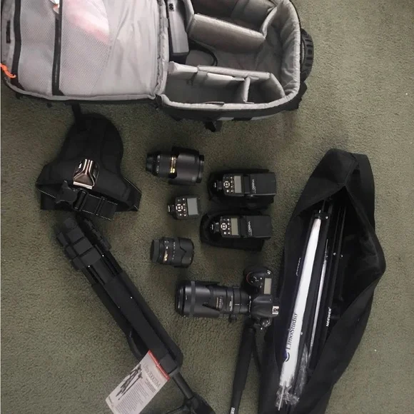 Nikon D4 Nikon AF-S Nikkor 24-70 mm Sigma 70-200 mm 2 Yongnuo flashes