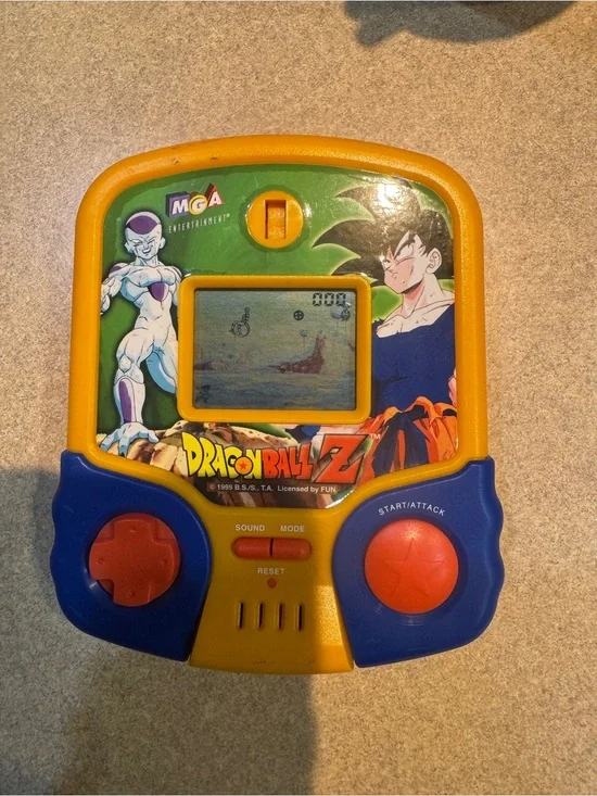 Dragon Ball Z electronic handheld game by MGA Entertainment 1999