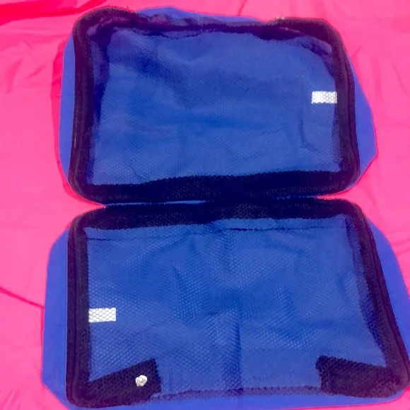 NWT- (4) bundle pack- Lightweight Travel cases