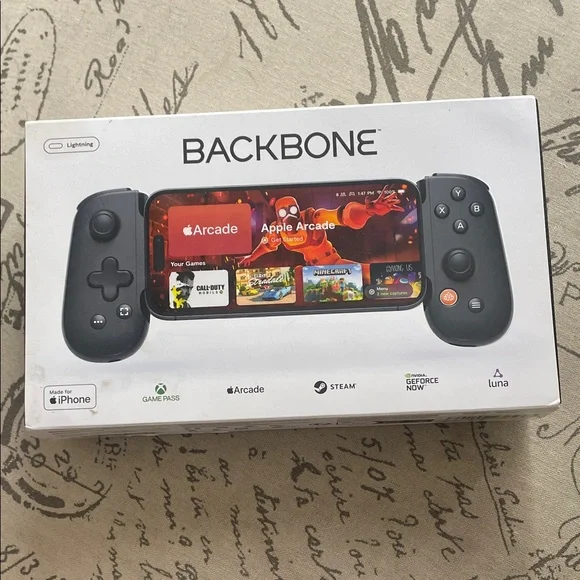 Backbone One Mobile Gaming Controller - Black. NIB