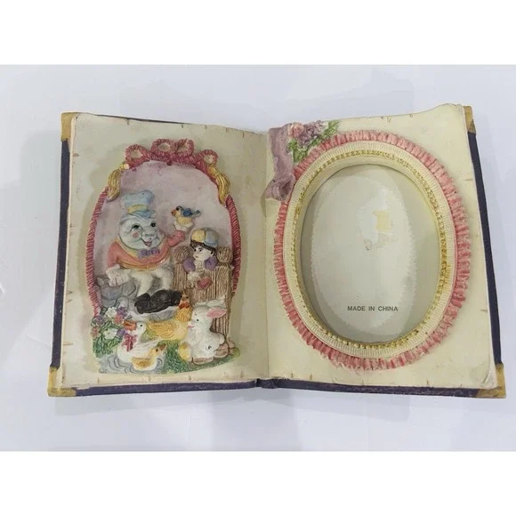 VTG Resin Storybook Picture Frame Humpty Dumpty Musical Nursery Rhyme 3.5