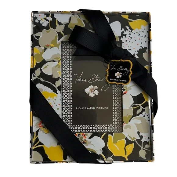 Vera Bradley Dogwood Picture Frame for 4x6 Picture NIB with Ribbon