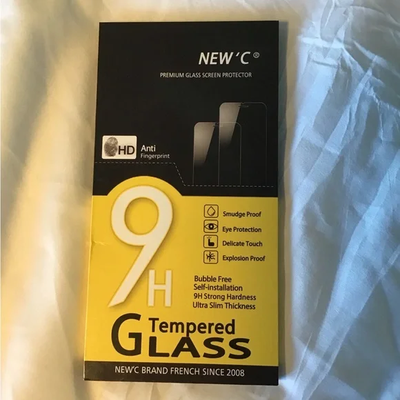 NWT New ‘C tempered Glass Screen Protector for iPhone 11 & XR (6.1”)
