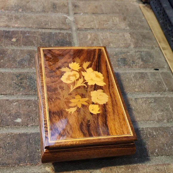 Reuge Swiss Music Box Jewelry Box Wood Floral Inlay Made In Italy Lara's Theme