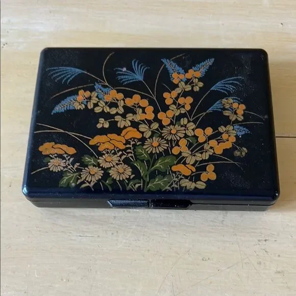 Chinese jewelry box or trinket box