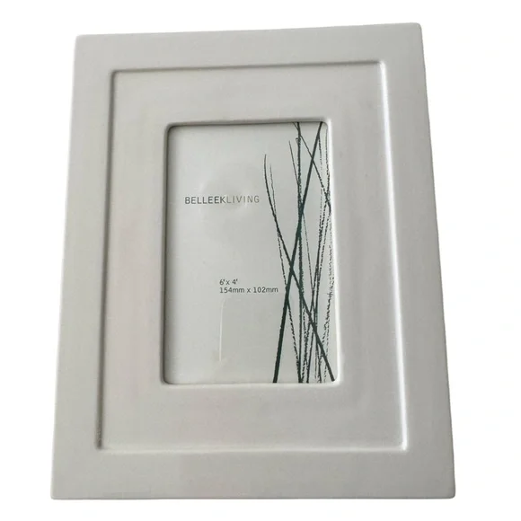 (NWB) Belleek Living Beautiful 6 x 4 Stepped Frame Offwhite