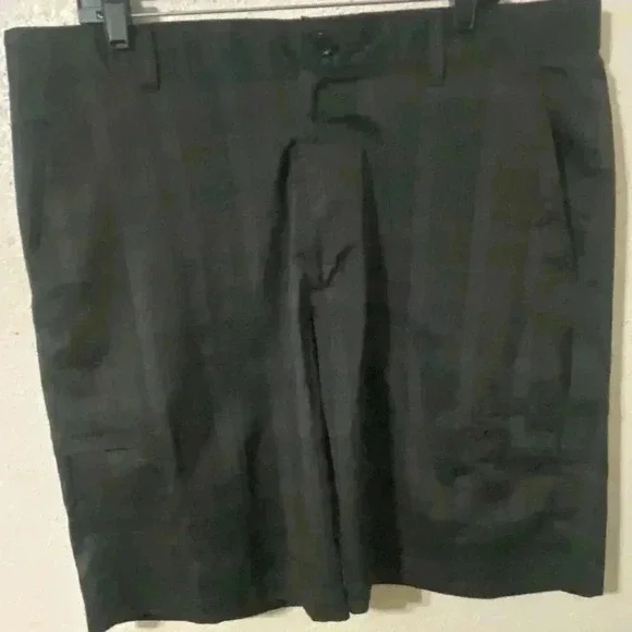 Greg Norman Black Plaid Size 38 Shorts.
