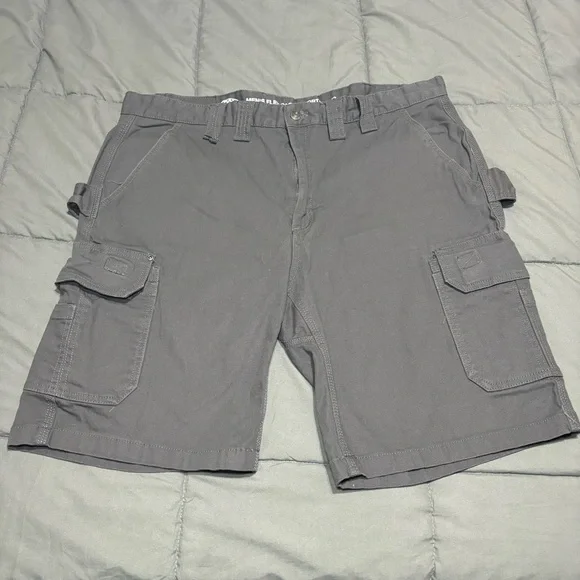 Rugged Wear men's flex cargo shorts RN 118109 size‎ 42