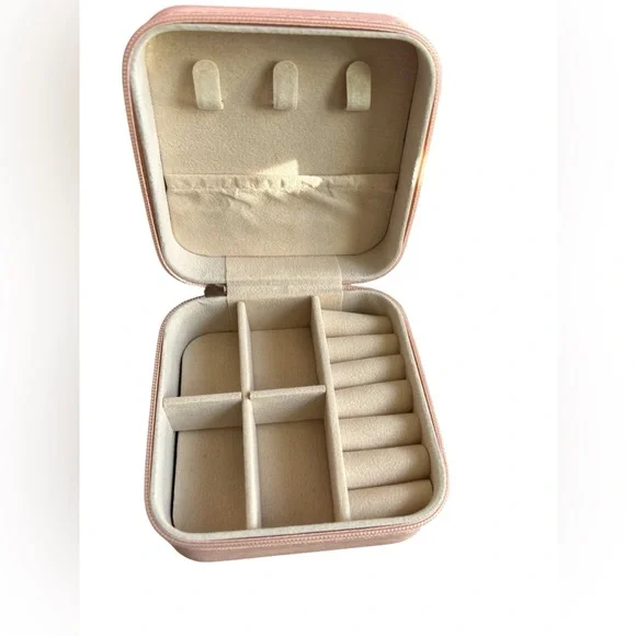 Mini Travel Jewelry Organizer Case Pink Zipper Box for Rings Earrings Necklaces