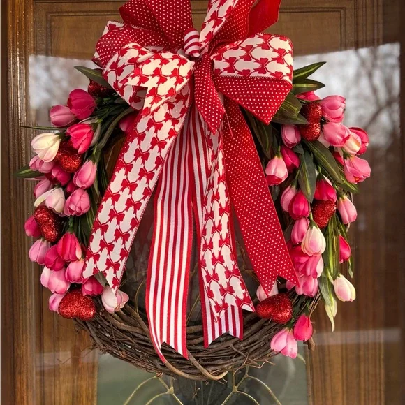Custom Valentine Grapevine Wreath, 20”-22” Diameter, Door Hanger, Pink, Red, Bow