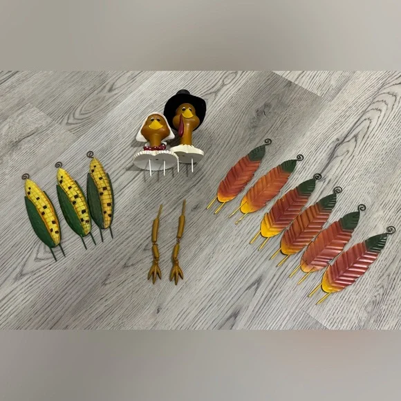 Vintage THANKSGIVING Pumpkin Dress Up Poke Kits Mr. and Mrs. Turkey - EUC