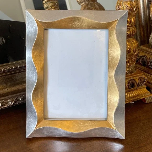 Vintage Terragrafics 1994 Wavy Scalloped Gold Silver 5x7 Picture Frame 9x7