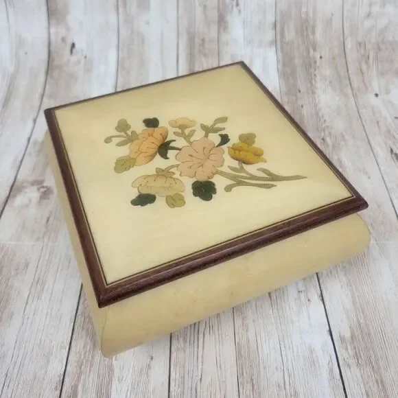 Vintage Reuge White Inlaid Wood Floral Jewelry Musical Box C'est Si Bon Italy