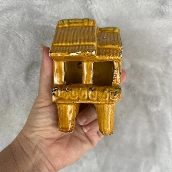 Vintage tiki castle aquarium decor Miniature Pagoda House‎ Ceramic Mid century