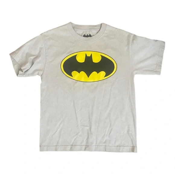 Batman | Boys DC Comics Basic Chest Yellow Batman Logo Gray Graphic Tee Size L