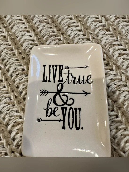 Thirty-One Keepsake Jewelry Coin Ceramic Tray 