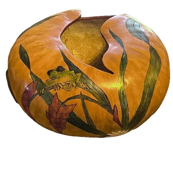 Vintage Hand Painted Carved Gourd Frog Lily Pad Art‎ Natural Decorative Dish