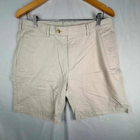 Peter Millar Mens Khaki Beige Flat Front Chino Shorts Size 34 Golf Casual